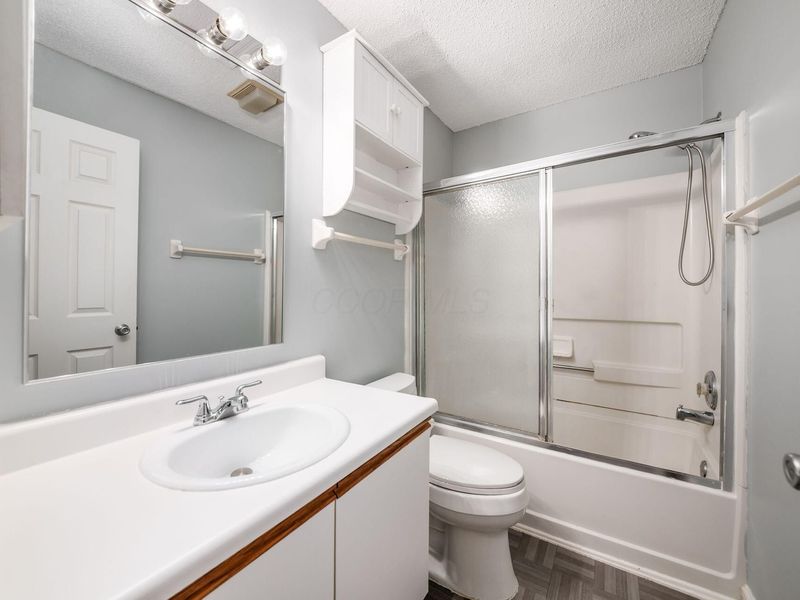 2486 Bethel Road , Columbus, OH 43220 Photo 24