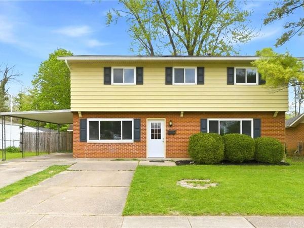 40 Woods Road, Springboro, OH 45066