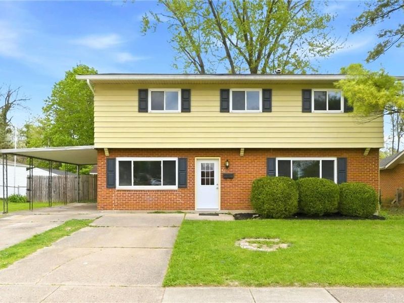 40 Woods Road, Springboro, OH 45066 Photo 1