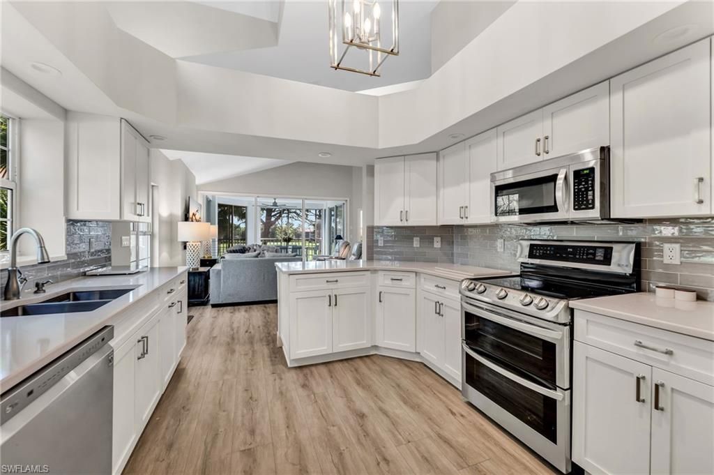 26910 Wedgewood Dr, Unit 301, Bonita Springs, FL 34134 Photo