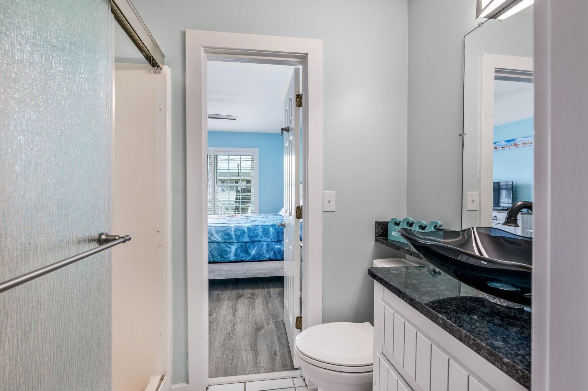 109 Easy St. Photo 18