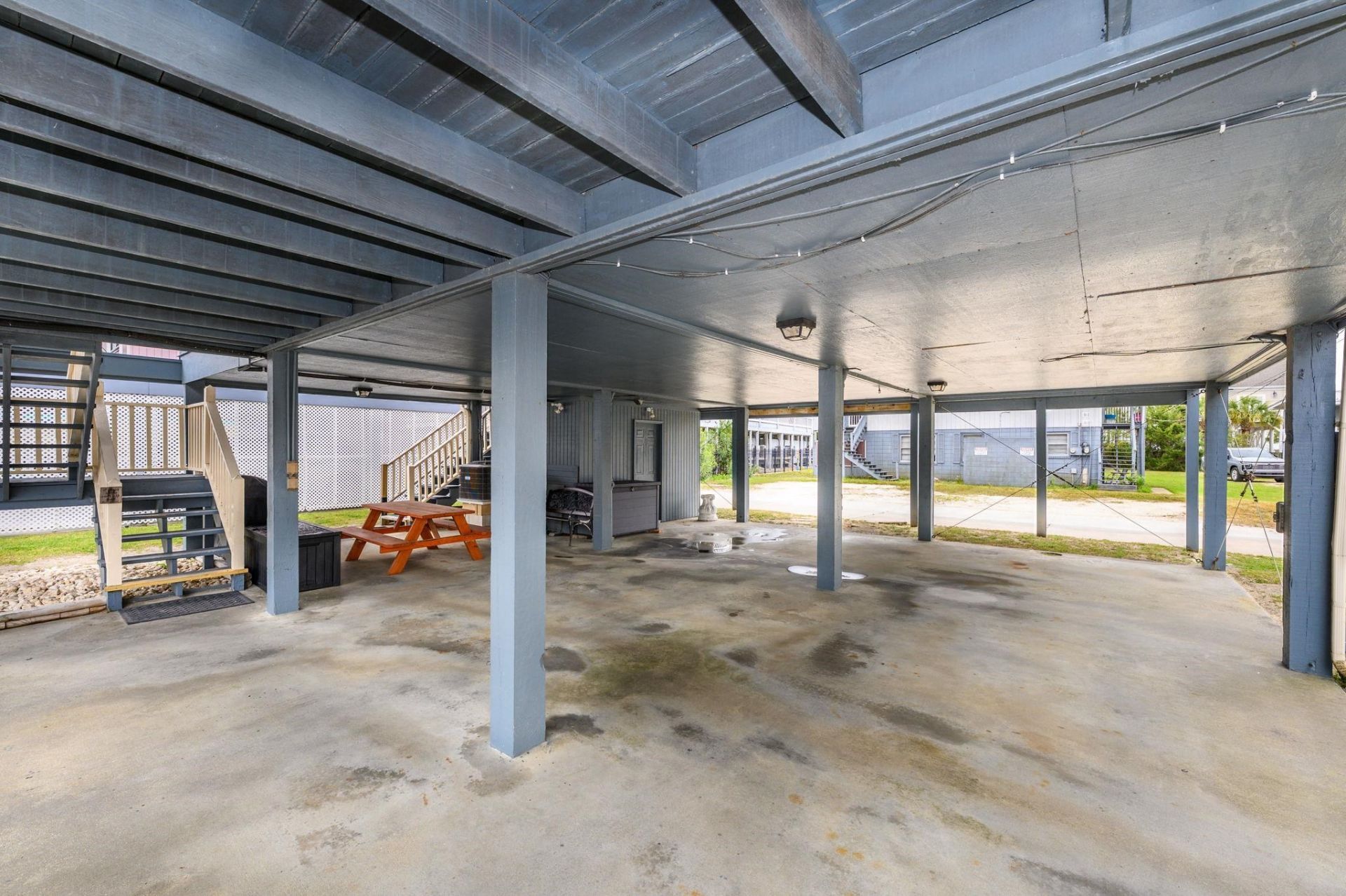 109 Easy St. Photo 26