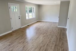 316 Dickson Dr.  photo 4