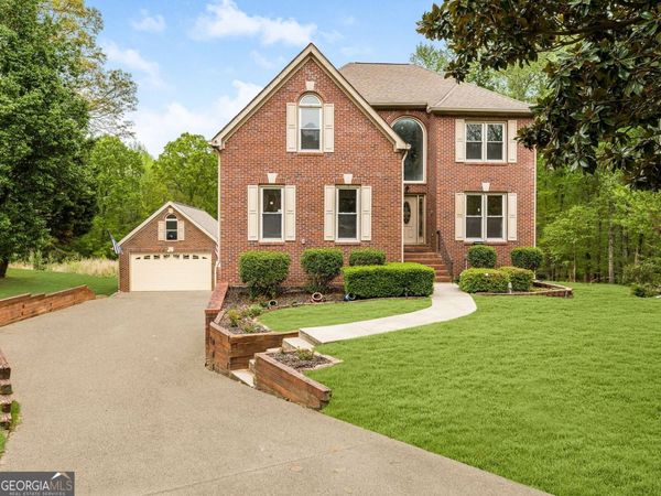 96 Southern Golf Court, Fayetteville, GA 30215