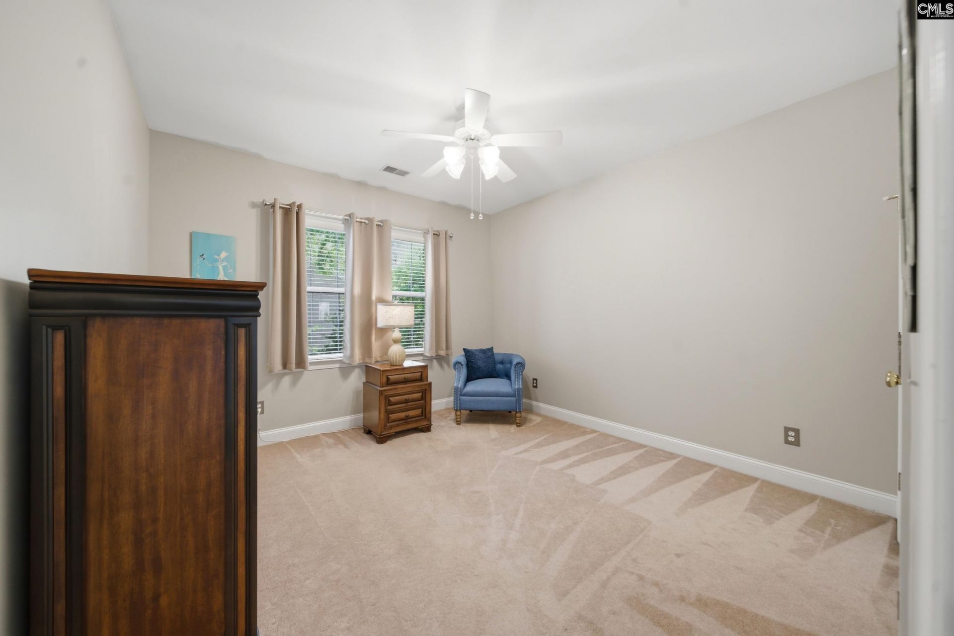 109 Sundowne Place  Photo 25