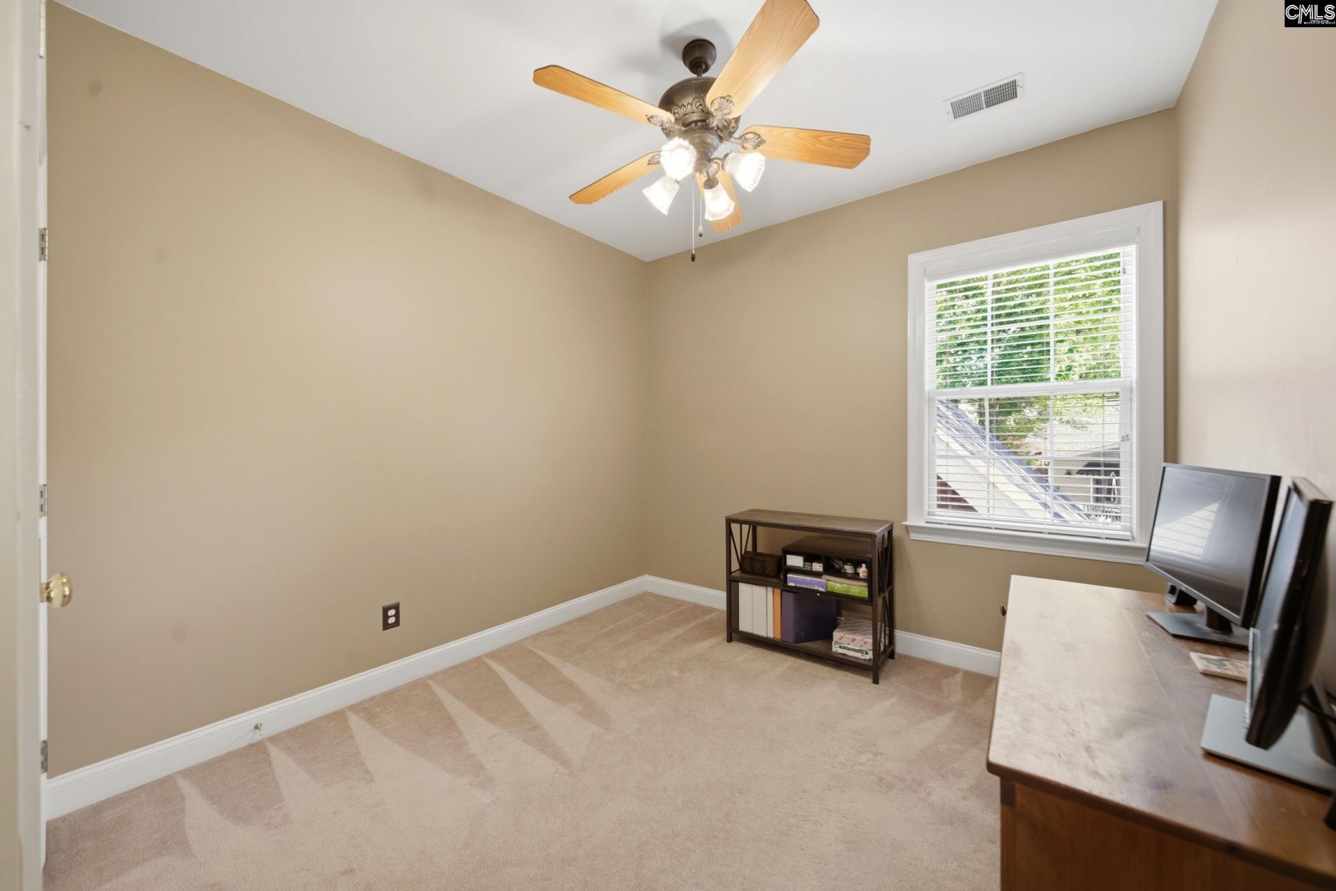 109 Sundowne Place  Photo 28