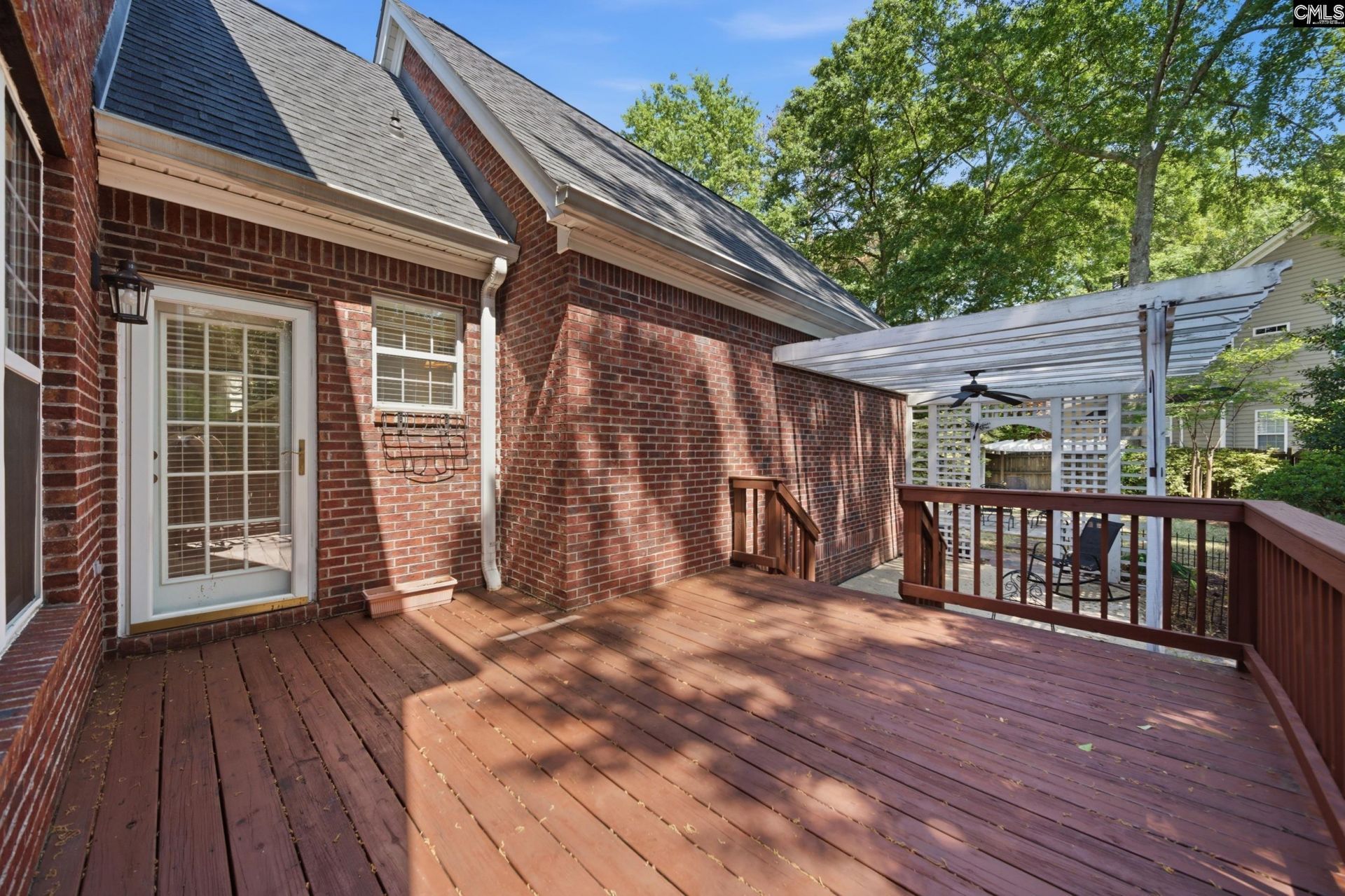 109 Sundowne Place  Photo 32