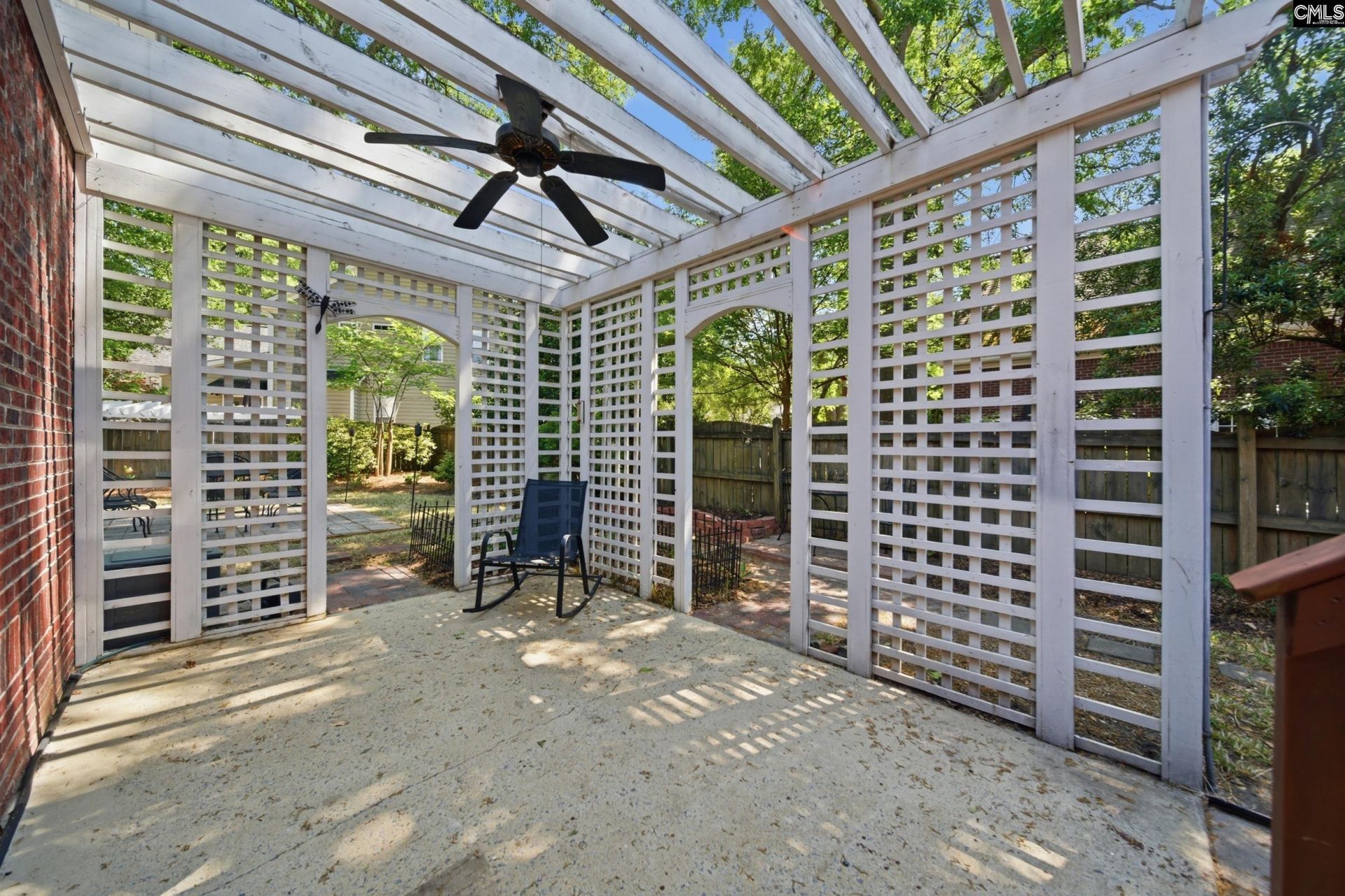 109 Sundowne Place  Photo 33