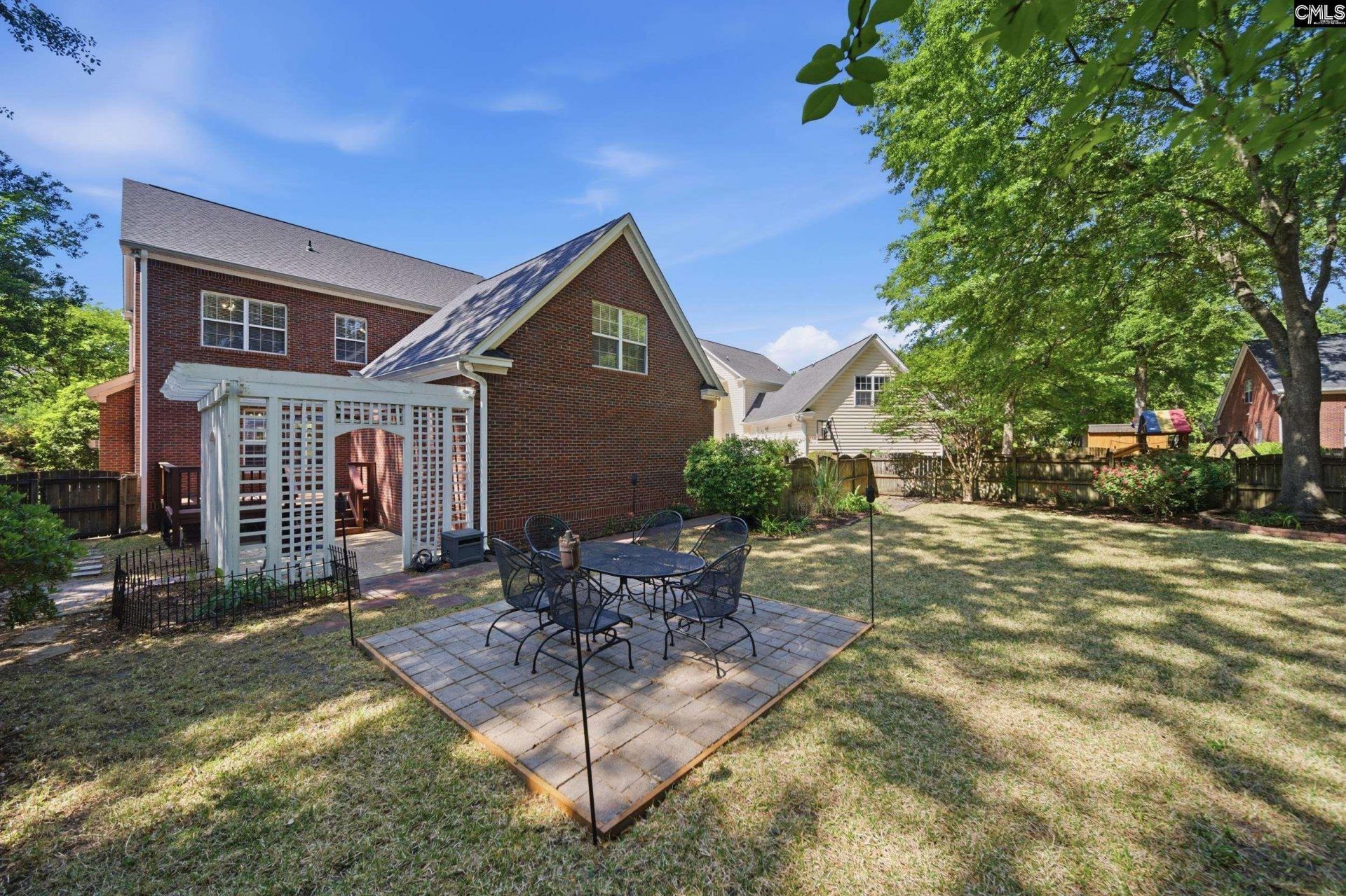 109 Sundowne Place  Photo 35