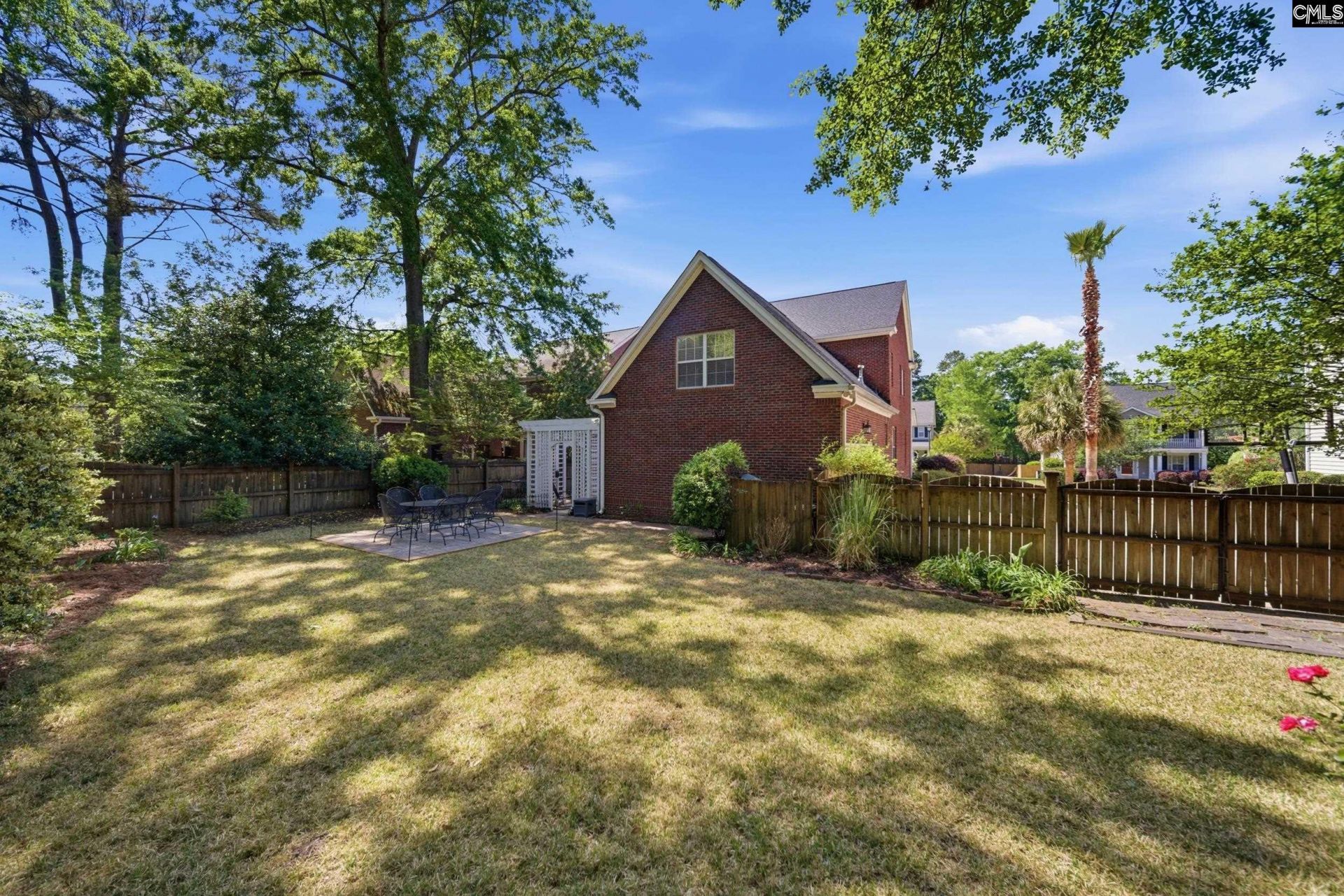 109 Sundowne Place  Photo 36