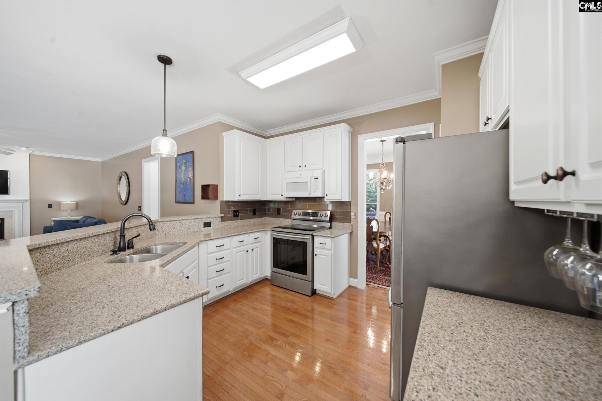 109 Sundowne Place  Photo 8