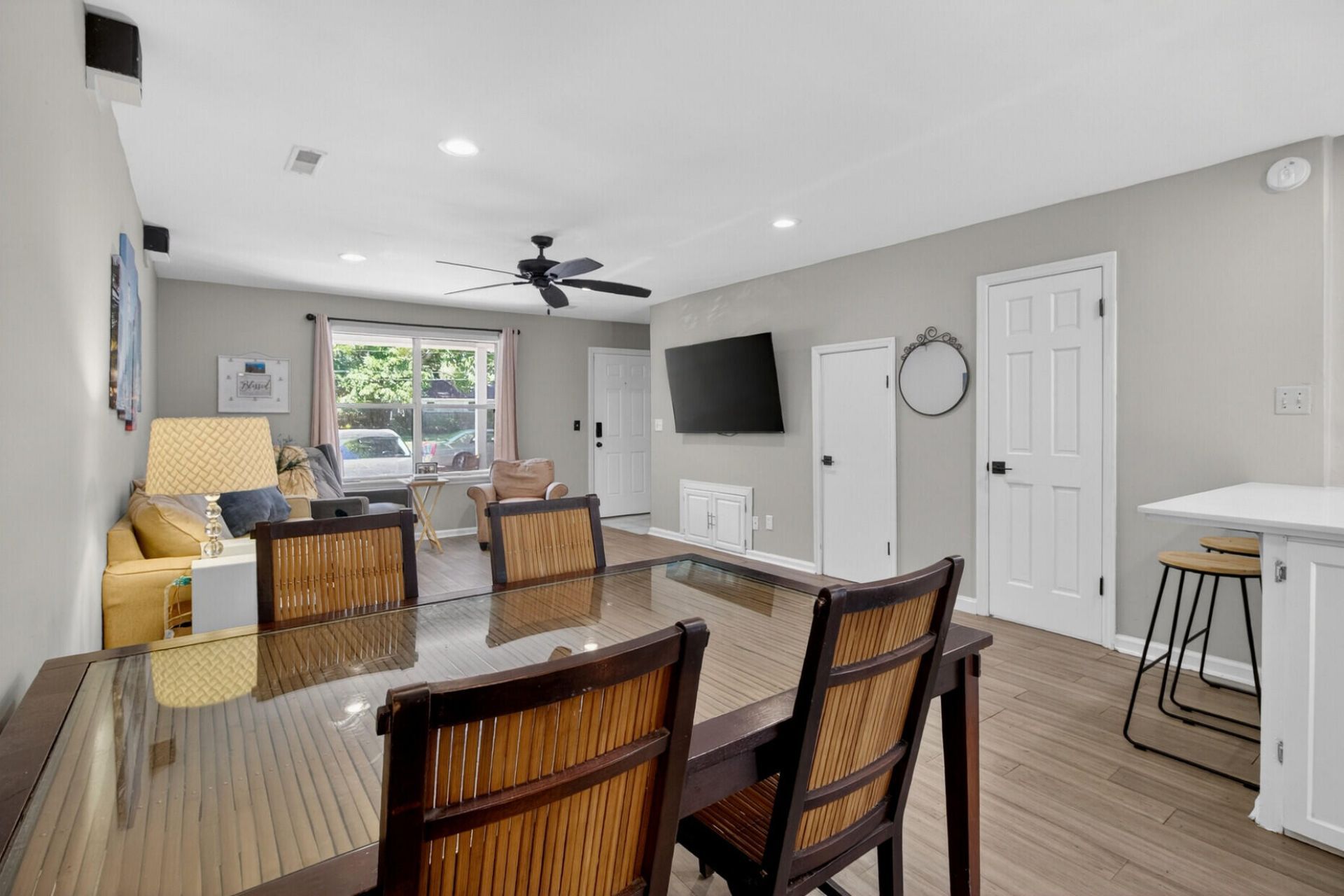 1192 Julian Clark Road Photo 4