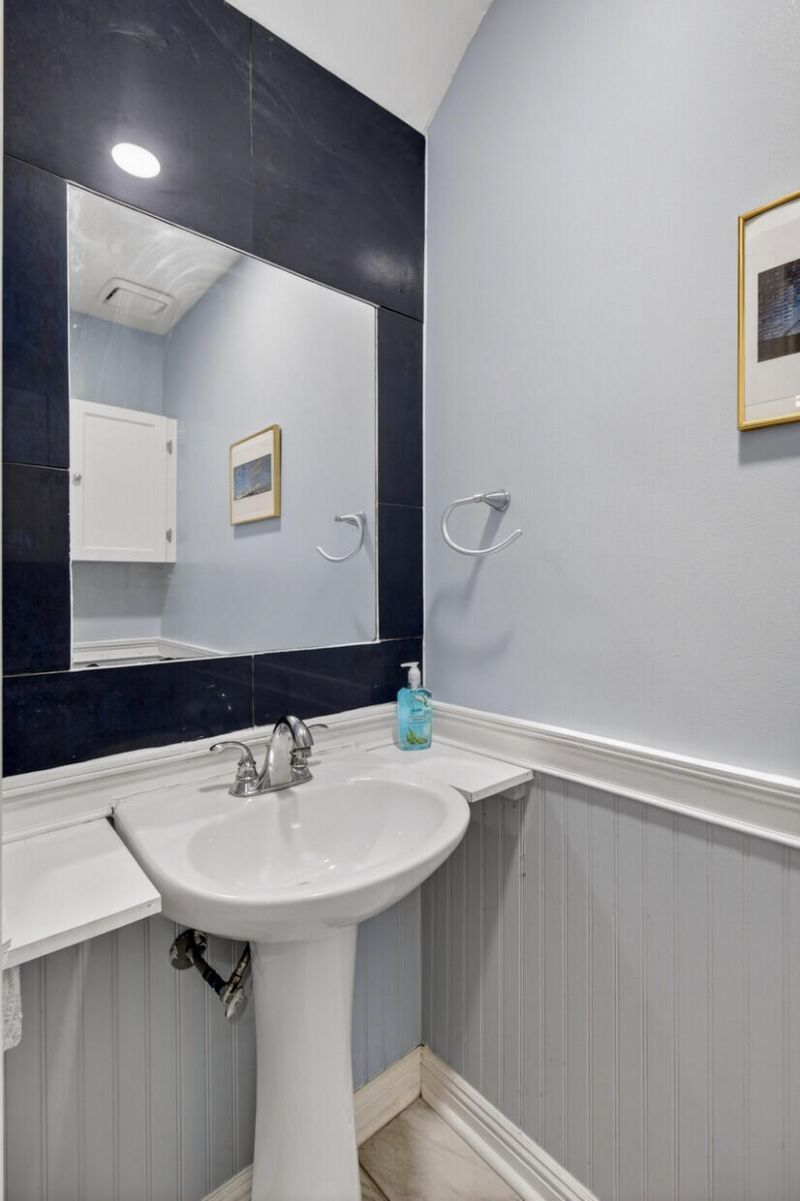 1192 Julian Clark Road Photo 8