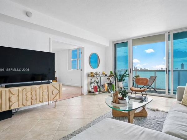 7501 E Treasure Dr, Unit 4EF, North Bay Village, FL 33141