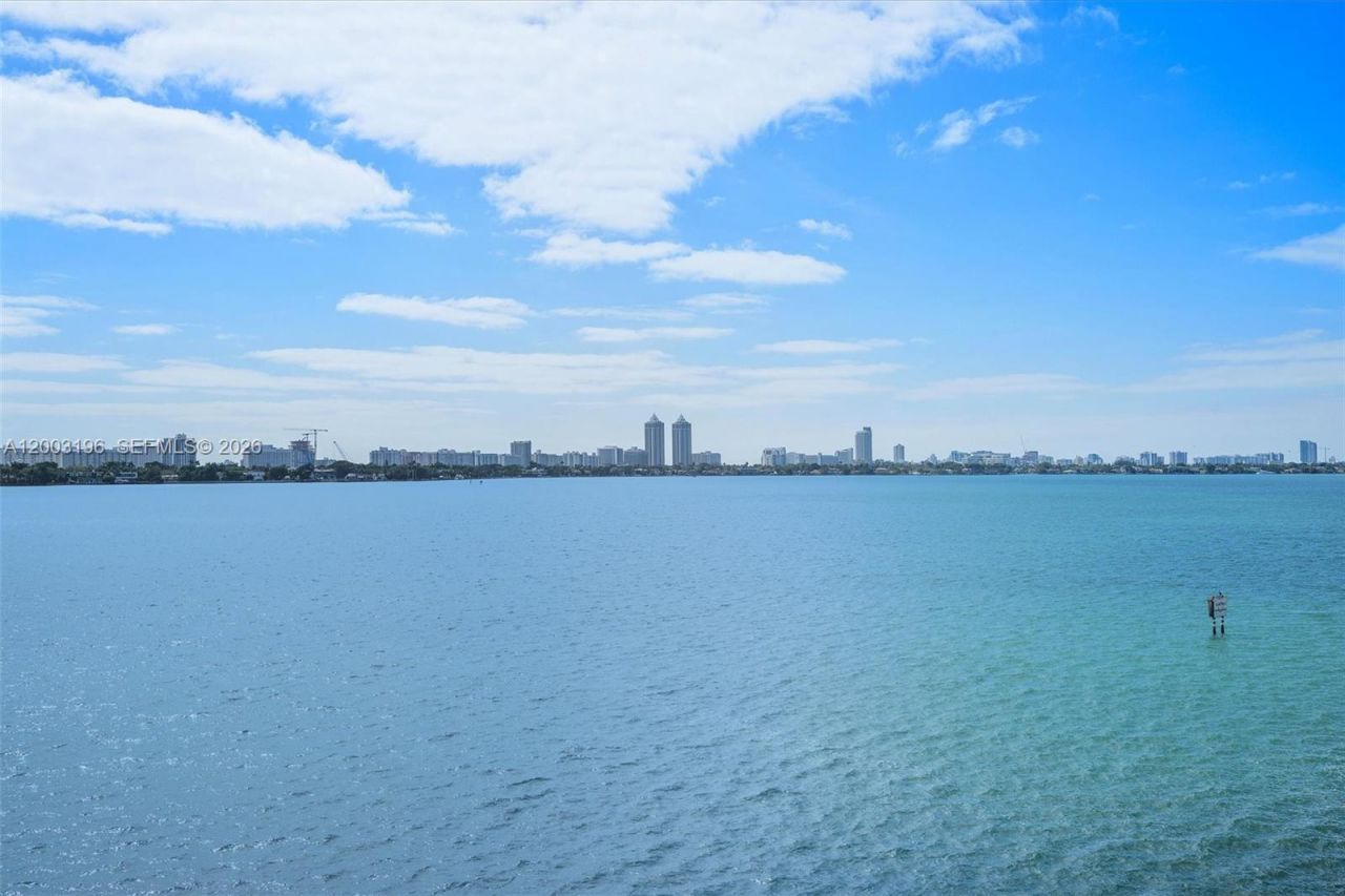 7501 E Treasure Dr, Unit 4EF, North Bay Village, FL 33141 Photo