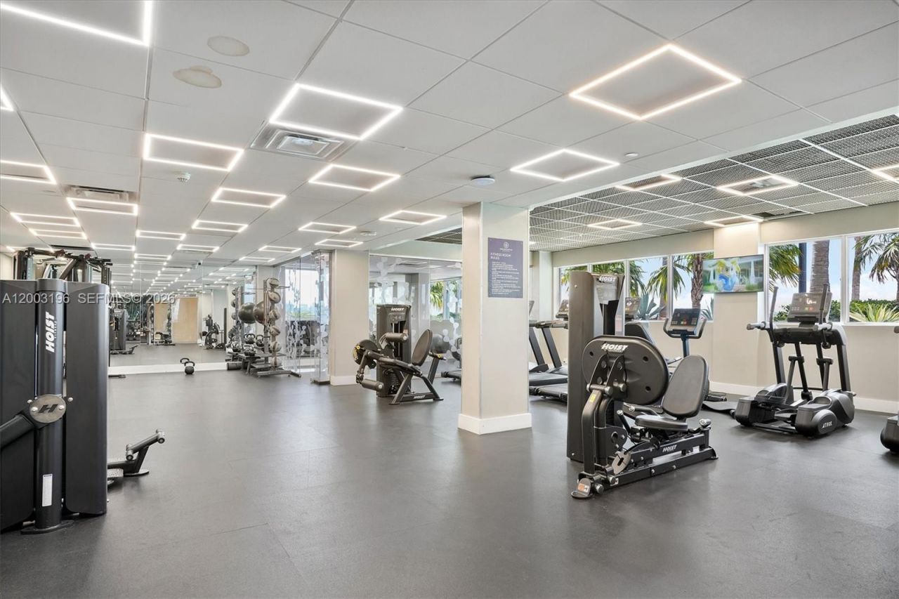 7501 E Treasure Dr, Unit 4EF, North Bay Village, FL 33141 Photo