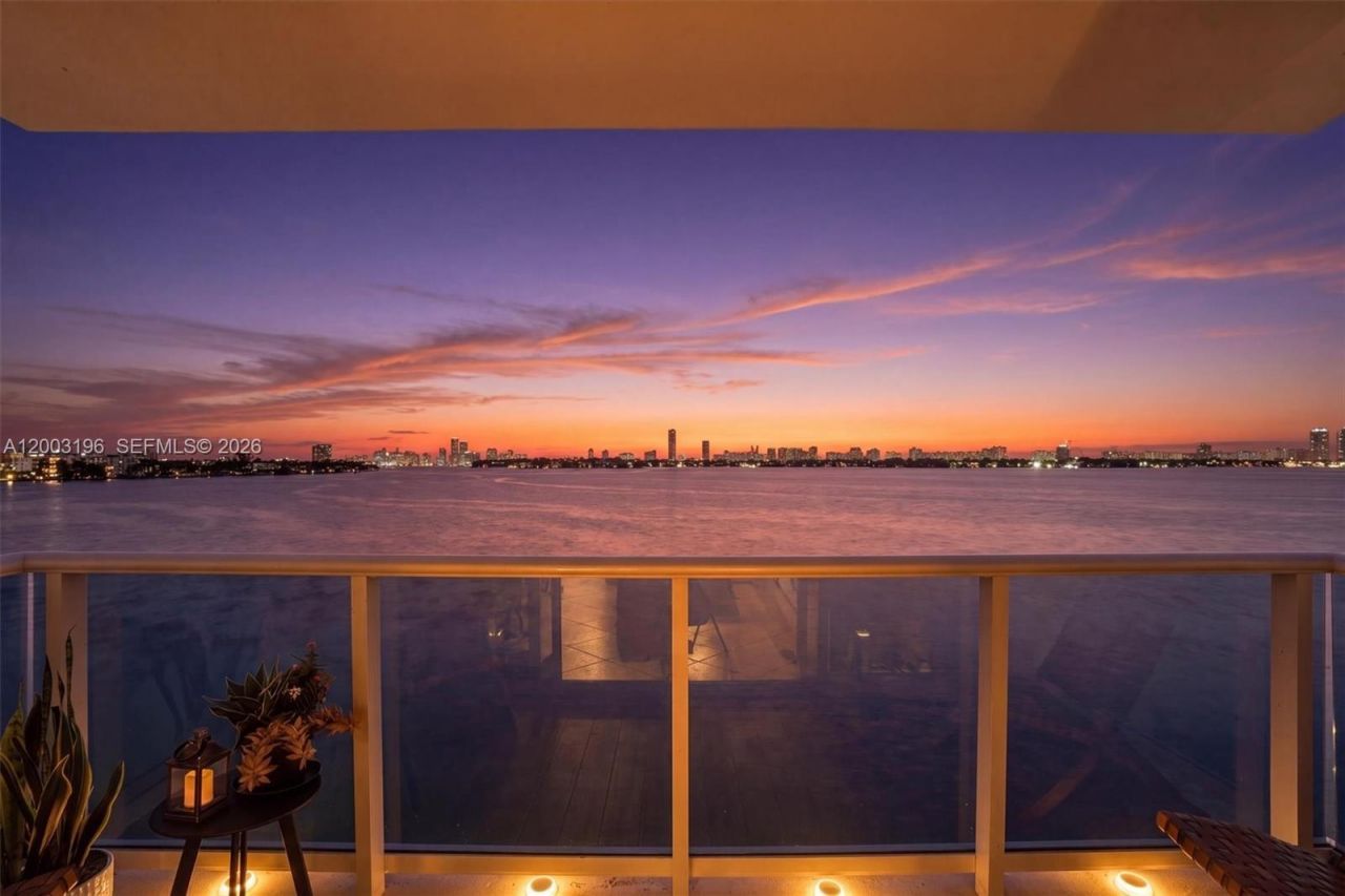 7501 E Treasure Dr, Unit 4EF, North Bay Village, FL 33141 Photo