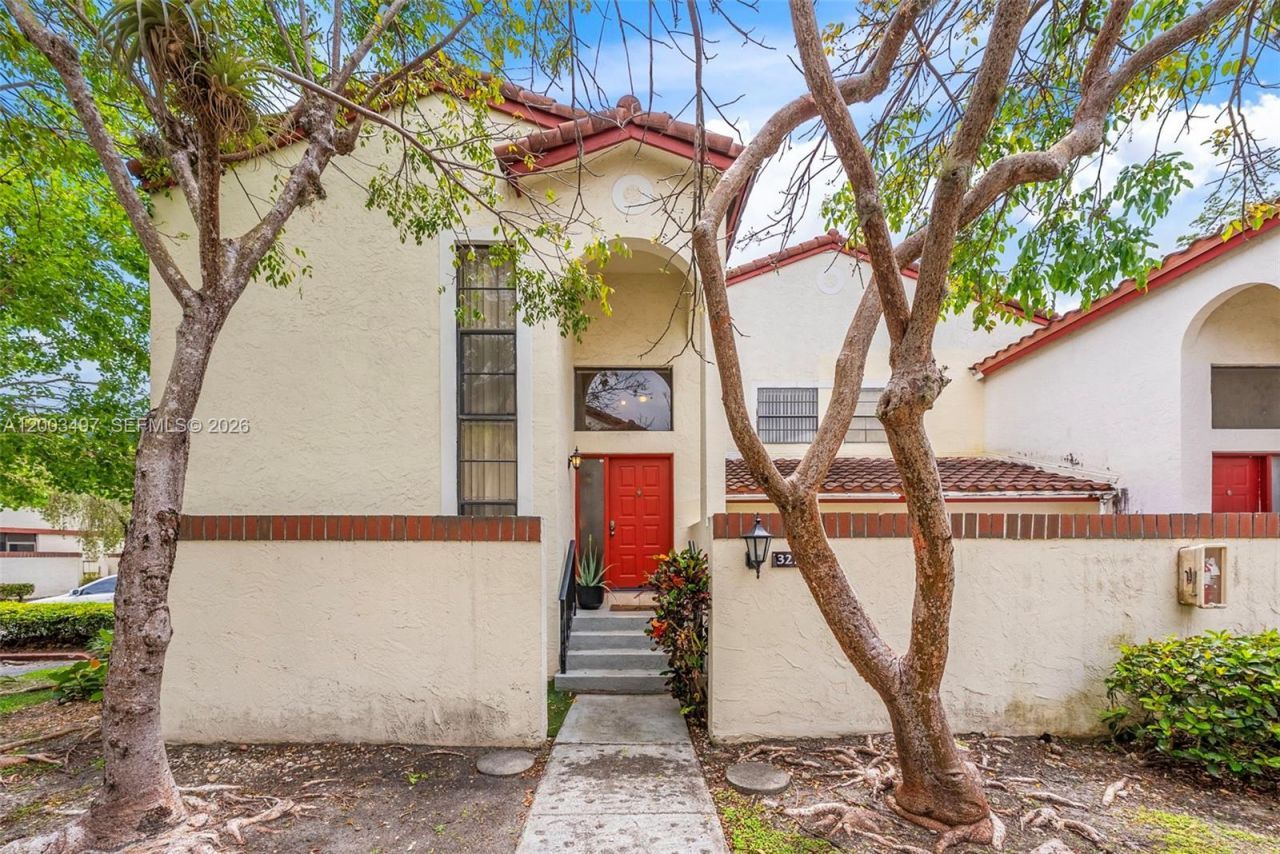 327 Ives Dairy Rd, Unit 327-05, Miami, FL 33179 Photo