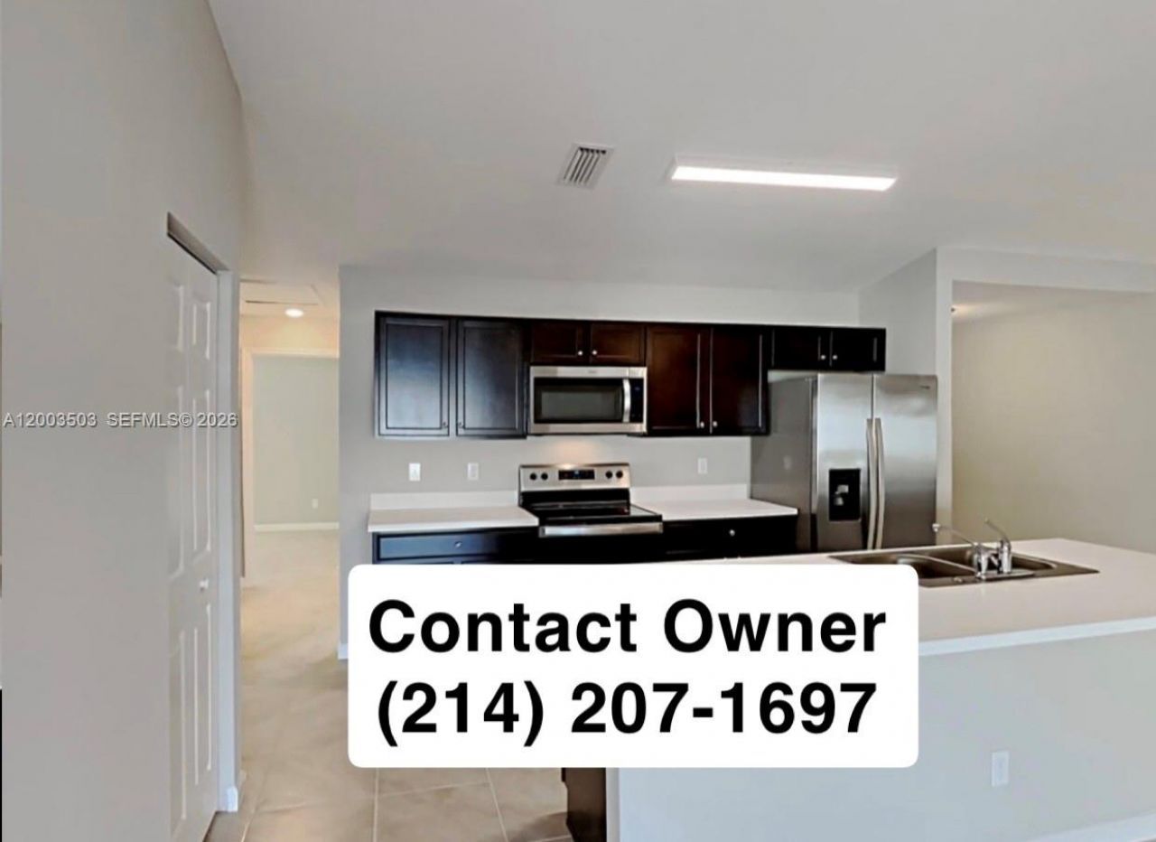 2011 SW Del Rio Blvd , Port Saint Lucie, FL 34953 Photo