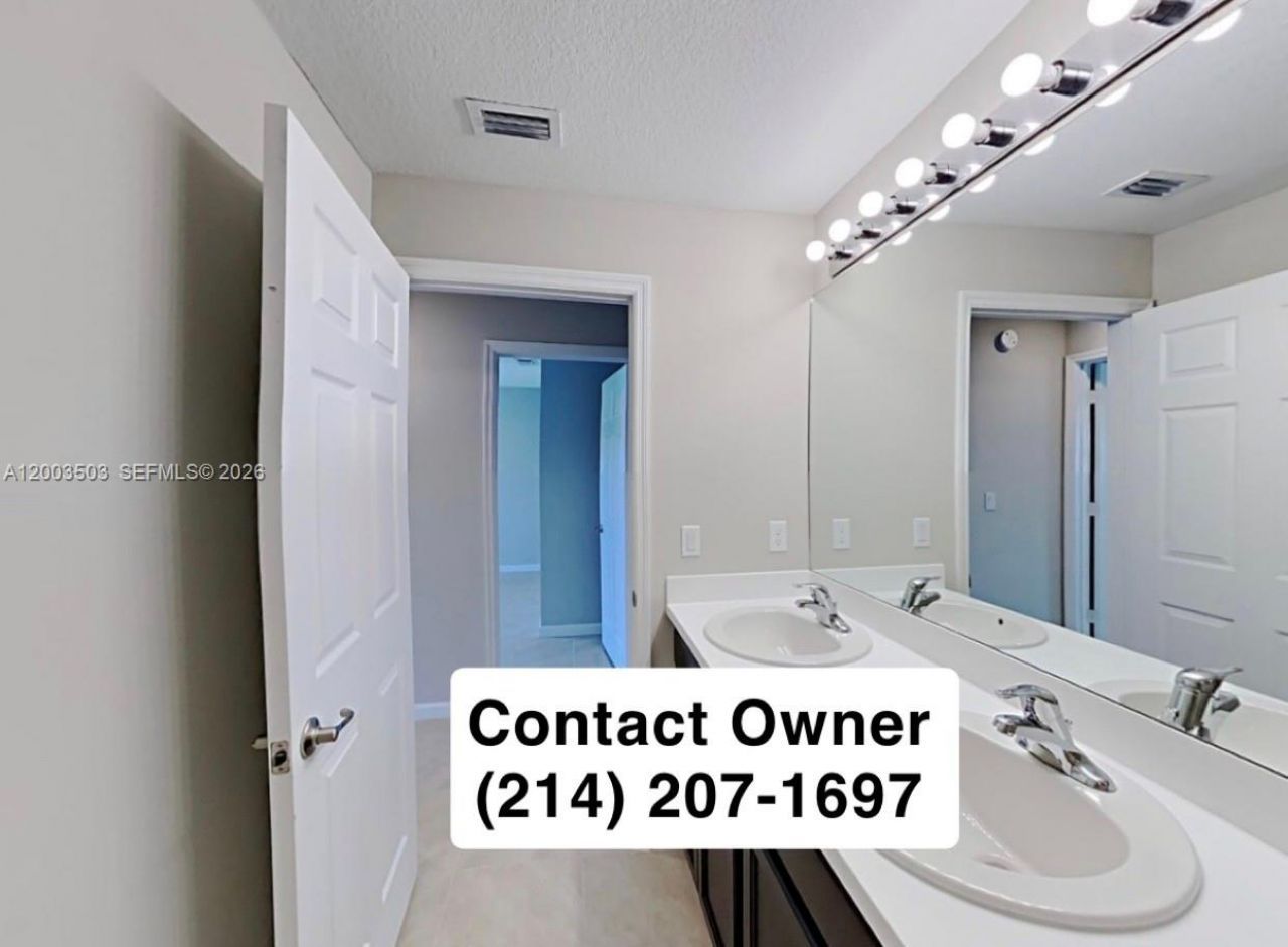 2011 SW Del Rio Blvd , Port Saint Lucie, FL 34953 Photo