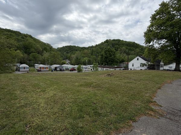 1267 Louisville Hwy , Goodlettsville, TN 37072