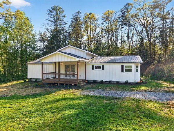156 Dover Chapel Road , Ellijay, GA 30540