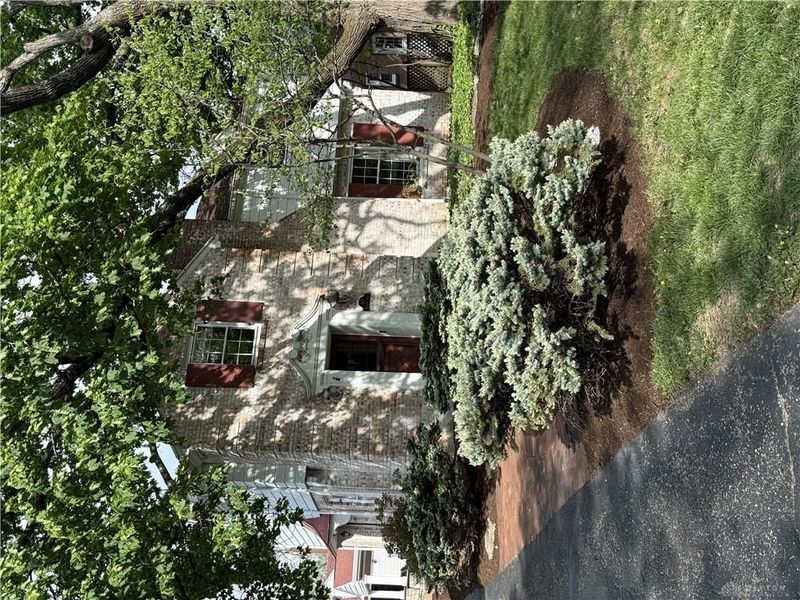 557 Hathaway Road, Oakwood, OH 45419 Photo 2