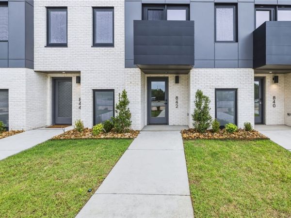 842 SE 8th Street, Bentonville, AR 72712