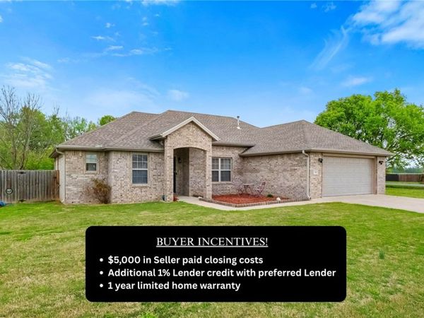710 Bonnie Scotland Drive, Prairie Grove, AR 72753