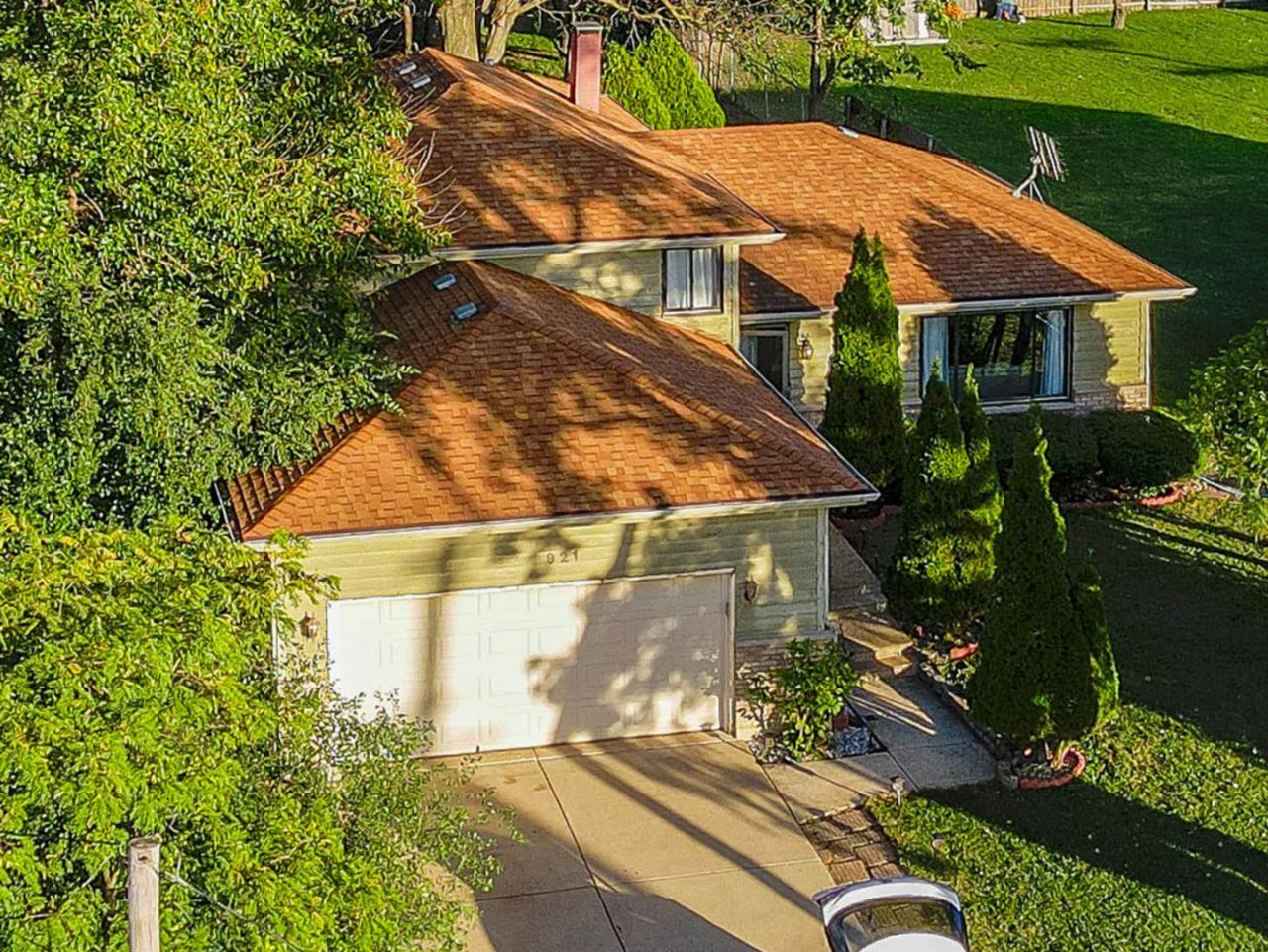 921 N Grace Street , Lombard, IL 60148 Main Photo