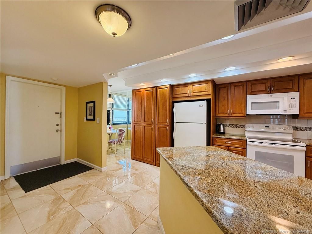 9500 S Ocean Drive, Unit 1308, Jensen Beach, FL 34957 Photo
