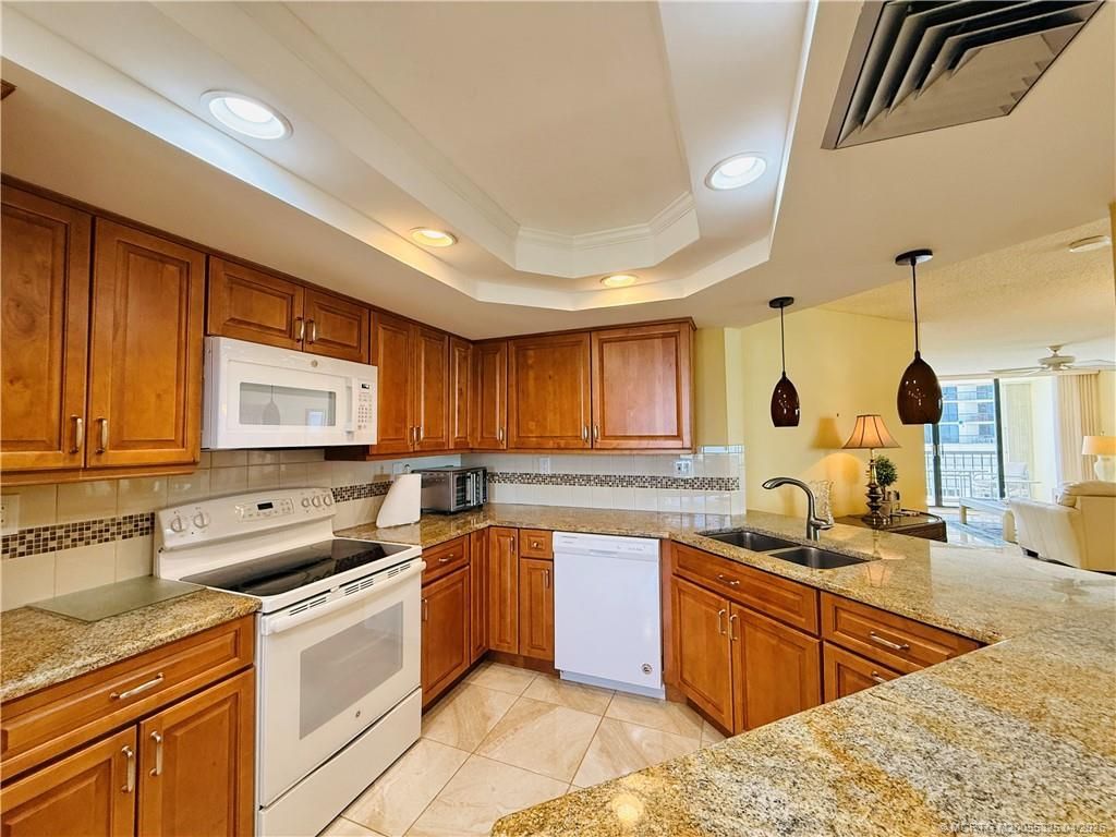 9500 S Ocean Drive, Unit 1308, Jensen Beach, FL 34957 Photo