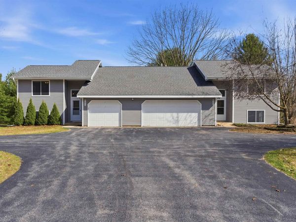 4398 Manhattan W, Traverse City, MI 49685