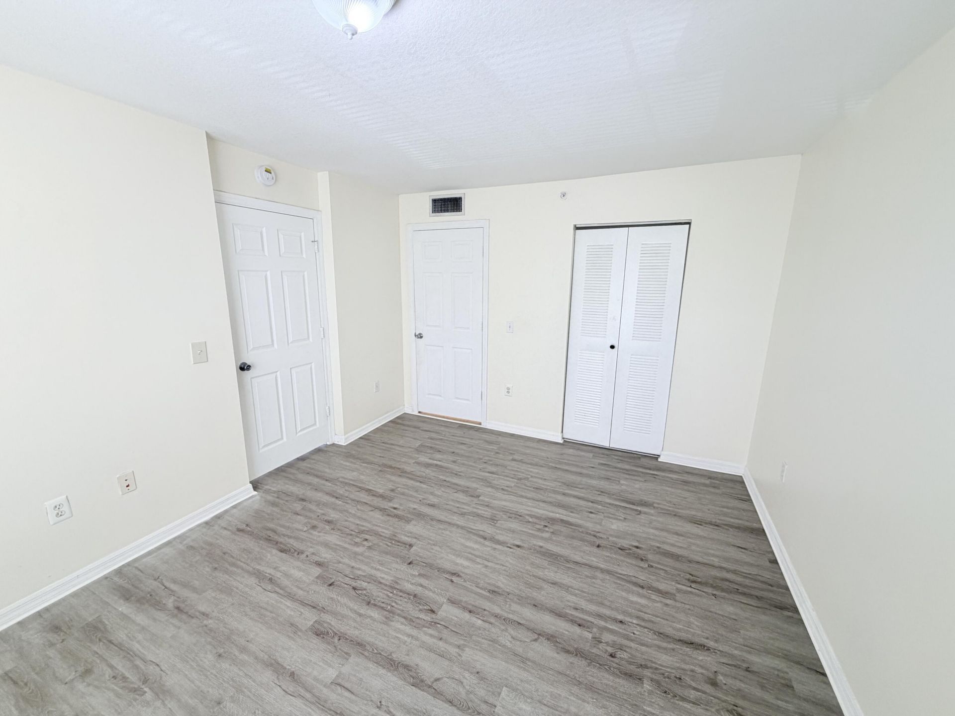 4171 San Marino Boulevard, Unit 305, West Palm Beach, FL 33409 Photo