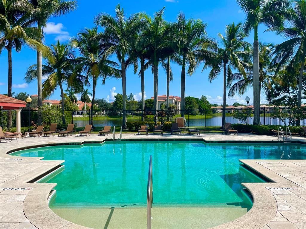 4171 San Marino Boulevard, Unit 305, West Palm Beach, FL 33409 Photo