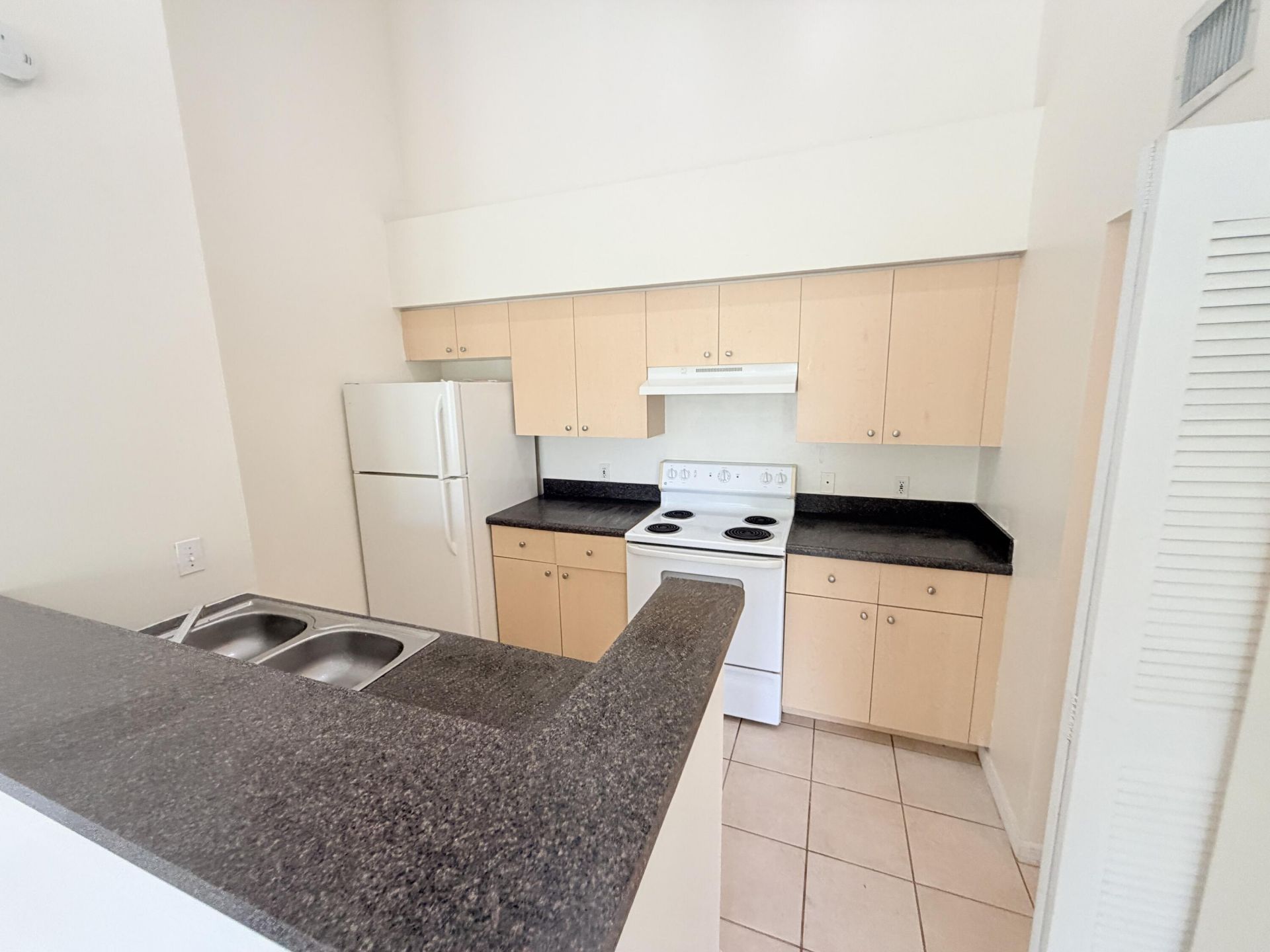 4171 San Marino Boulevard, Unit 305, West Palm Beach, FL 33409 Photo