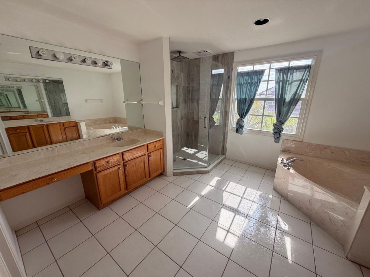 1226 Avondale Lane, West Palm Beach, FL 33409 Photo