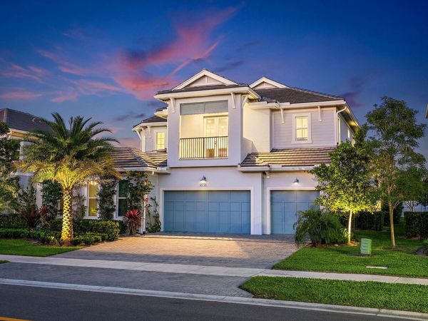 9338 Crestview Circle, Palm Beach Gardens, FL 33412