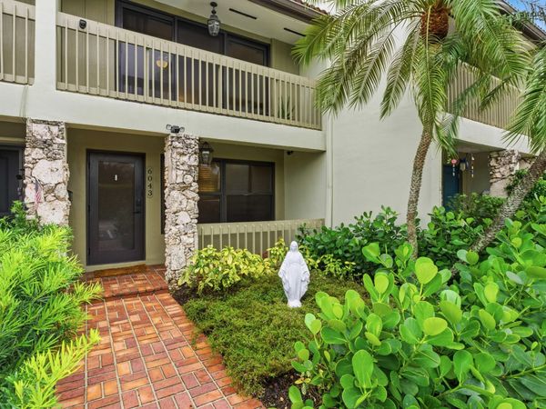 6043 Bayview Drive, Unit 6043, Fort Lauderdale, FL 33308