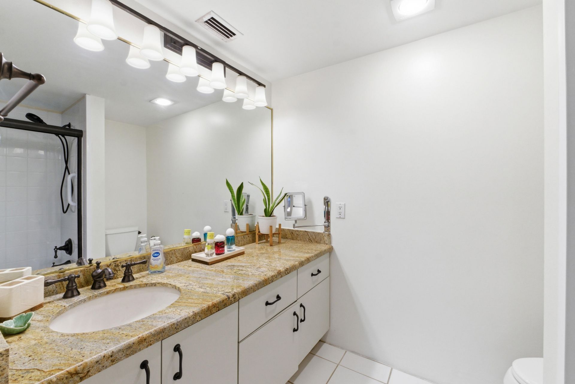 6043 Bayview Drive, Unit 6043, Fort Lauderdale, FL 33308 Photo