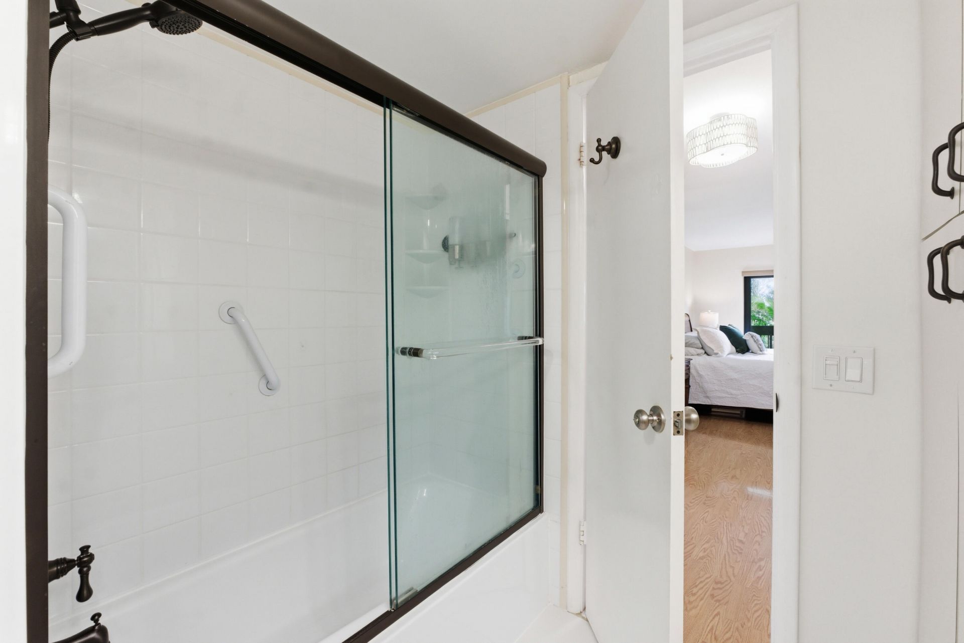 6043 Bayview Drive, Unit 6043, Fort Lauderdale, FL 33308 Photo