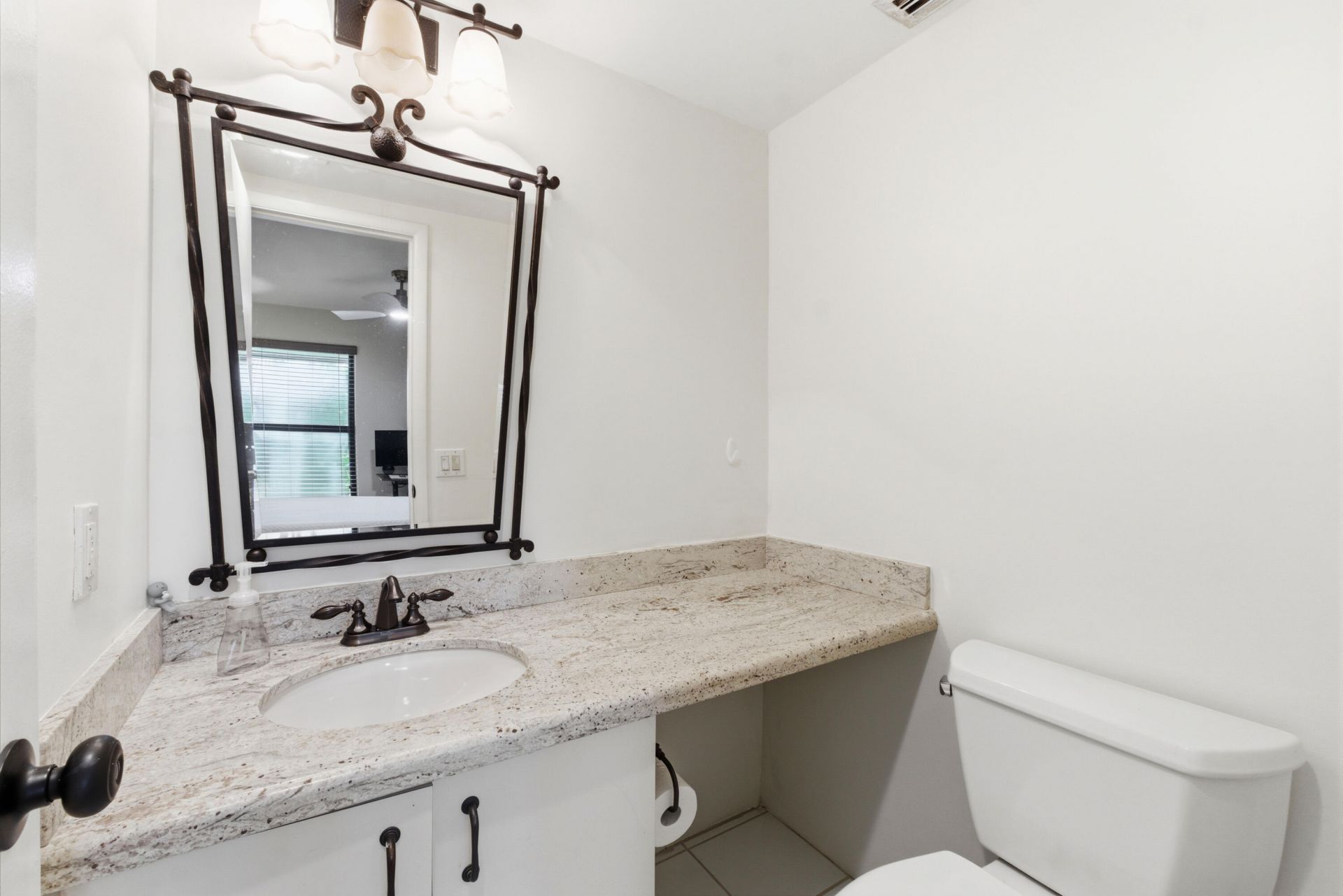 6043 Bayview Drive, Unit 6043, Fort Lauderdale, FL 33308 Photo