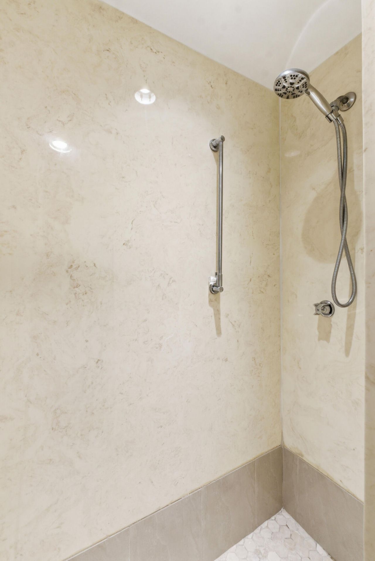 6043 Bayview Drive, Unit 6043, Fort Lauderdale, FL 33308 Photo