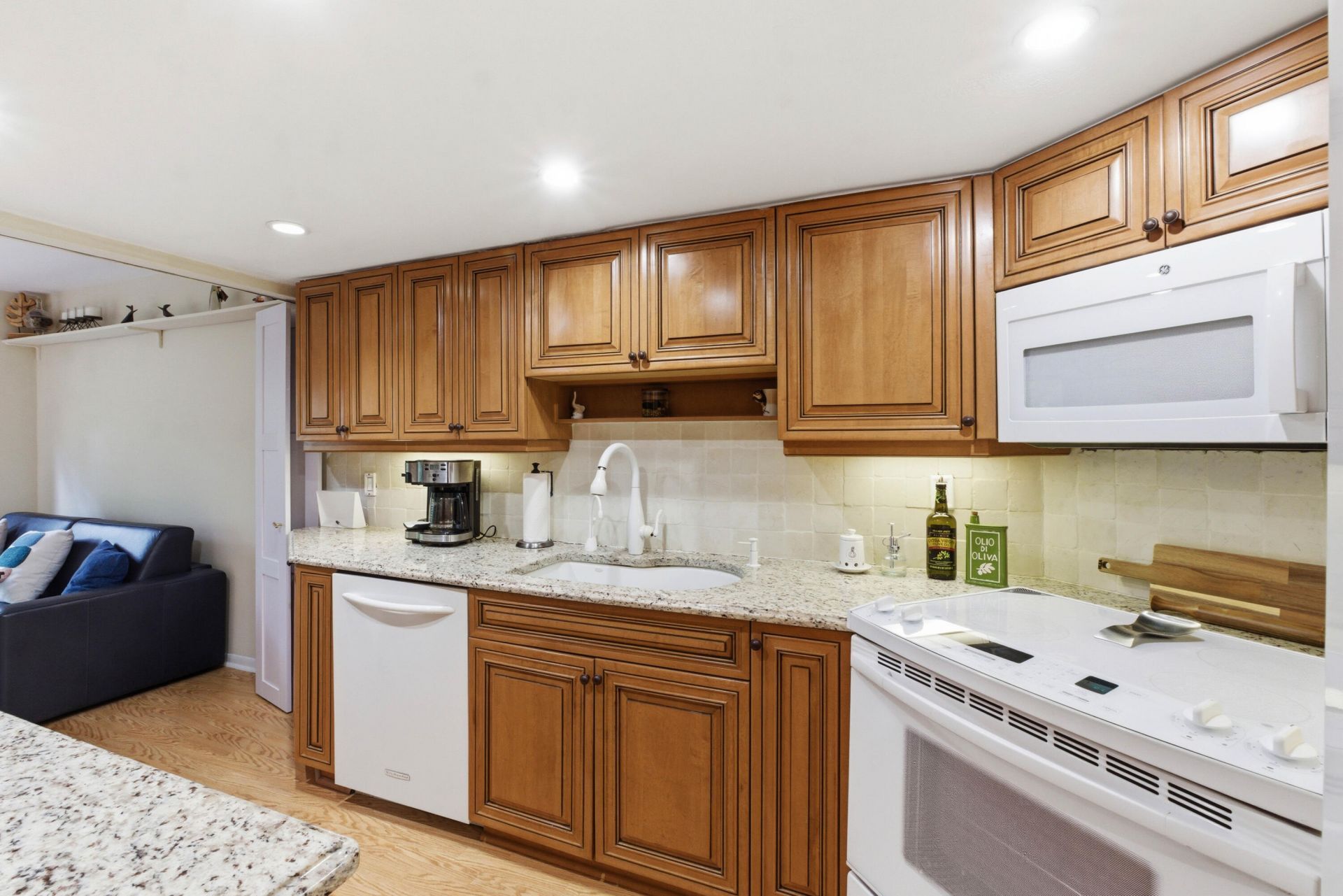 6043 Bayview Drive, Unit 6043, Fort Lauderdale, FL 33308 Photo