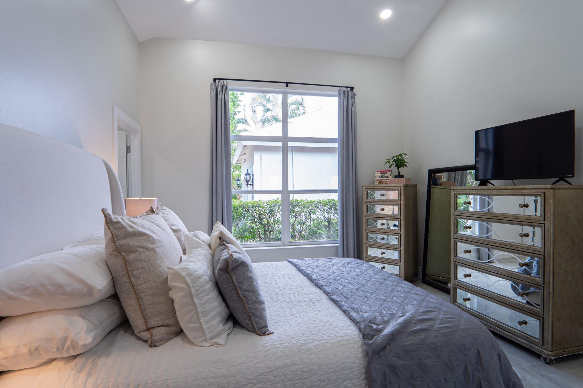 6670 NW 27th Avenue, Boca Raton, FL 33496 Photo