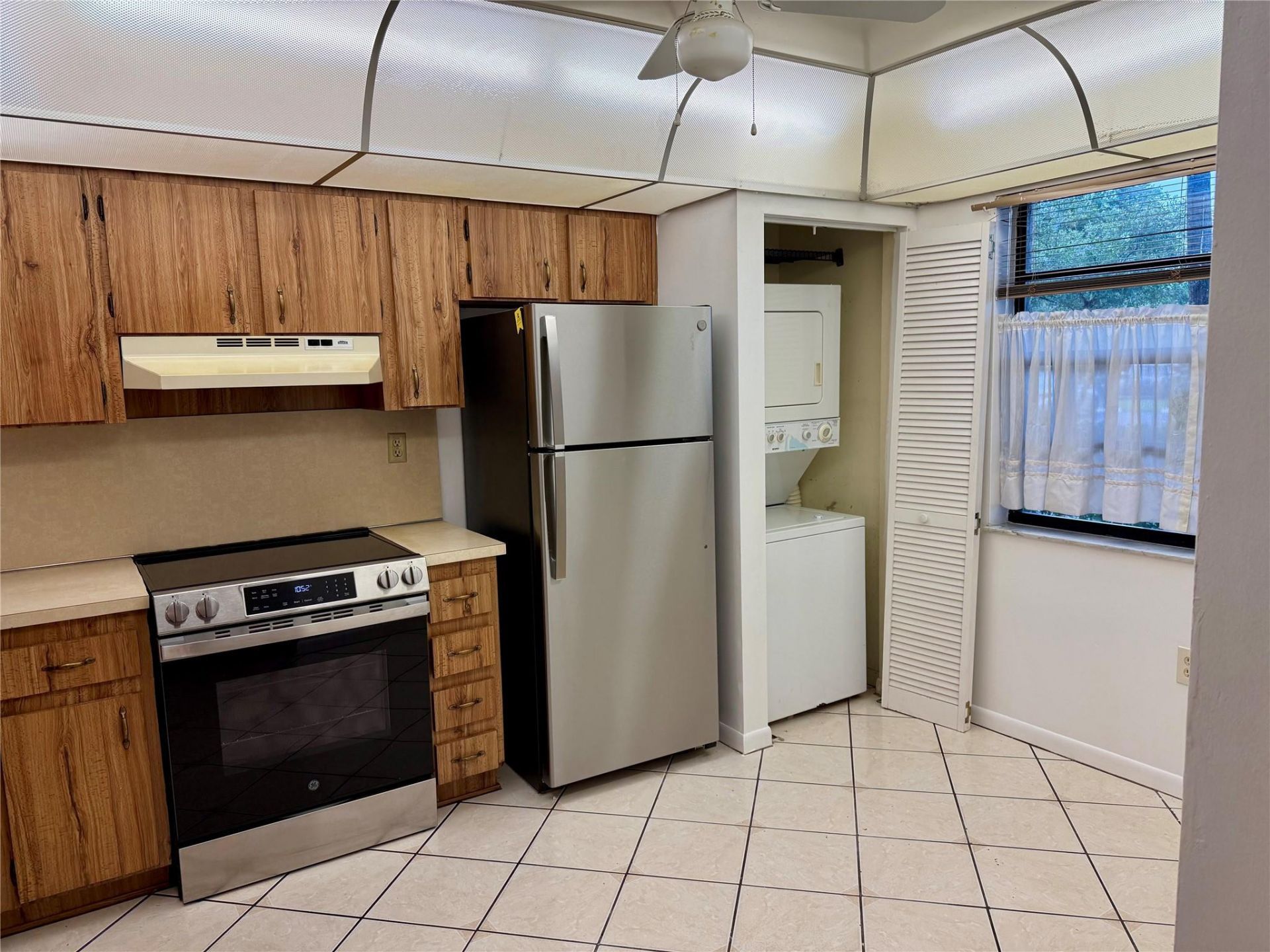 900 Colony Point Circle, Unit 121, Pembroke Pines, FL 33026 Photo