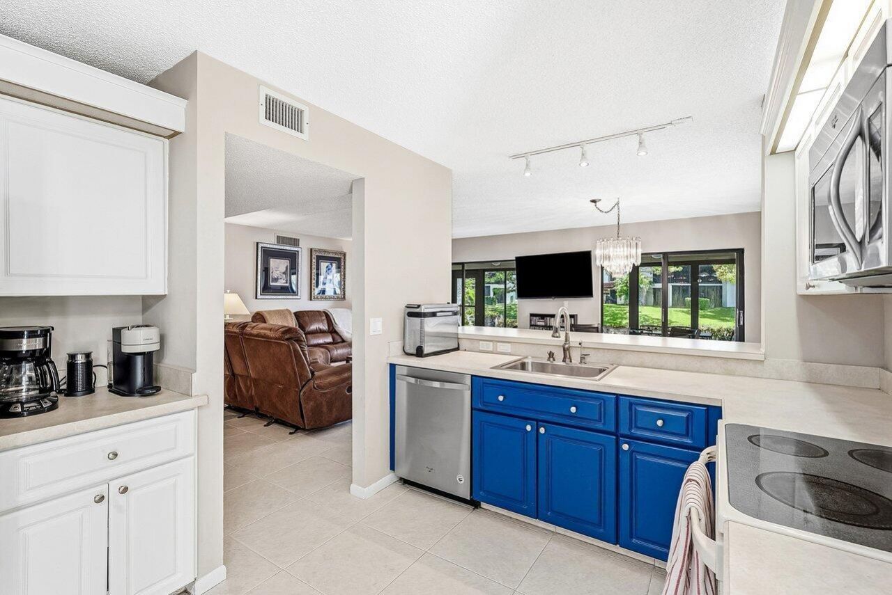 10576 Tropic Palm Avenue, Unit 102, Boynton Beach, FL 33437 Photo