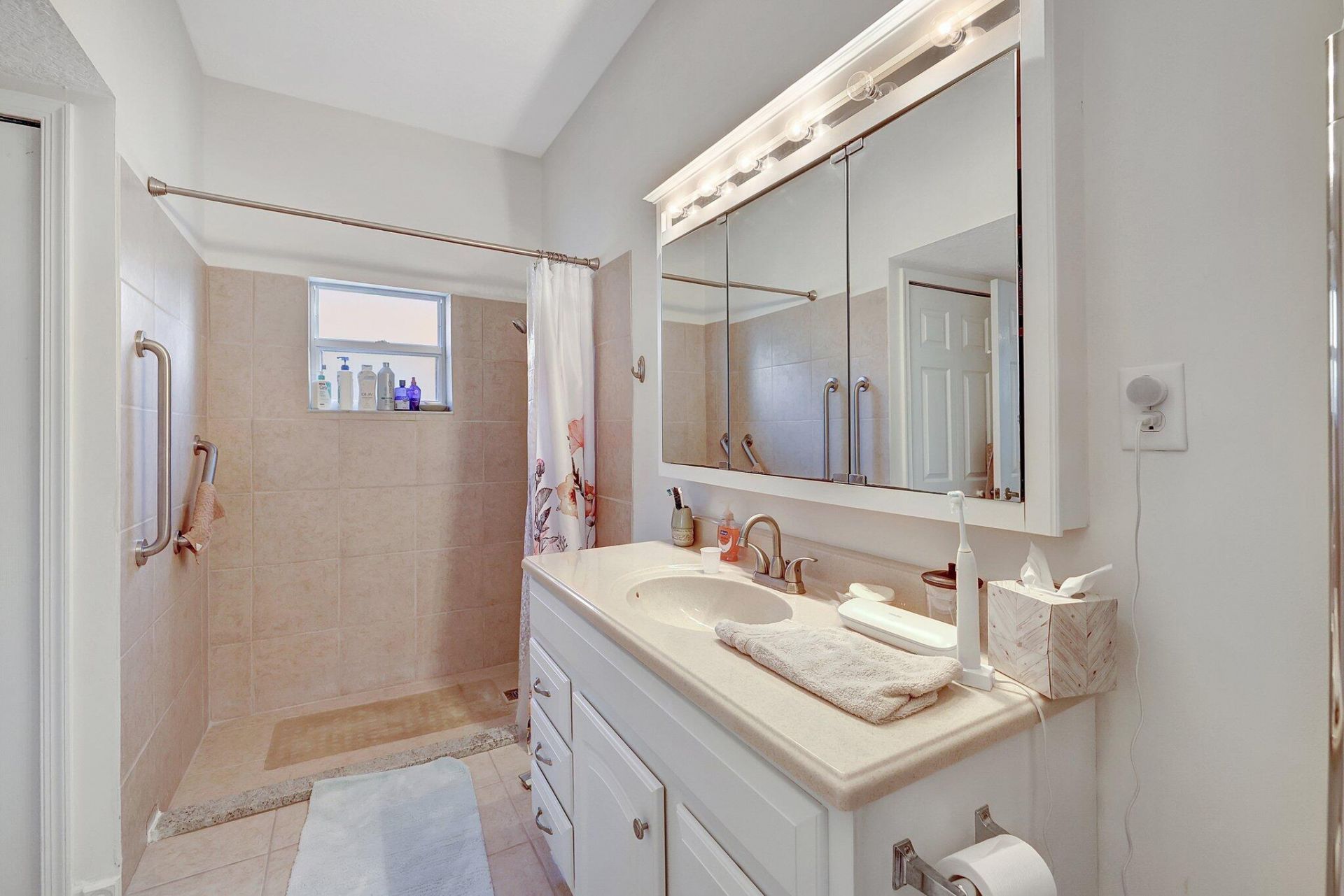 211 NW Zanzibar Place, Port Saint Lucie, FL 34986 Photo