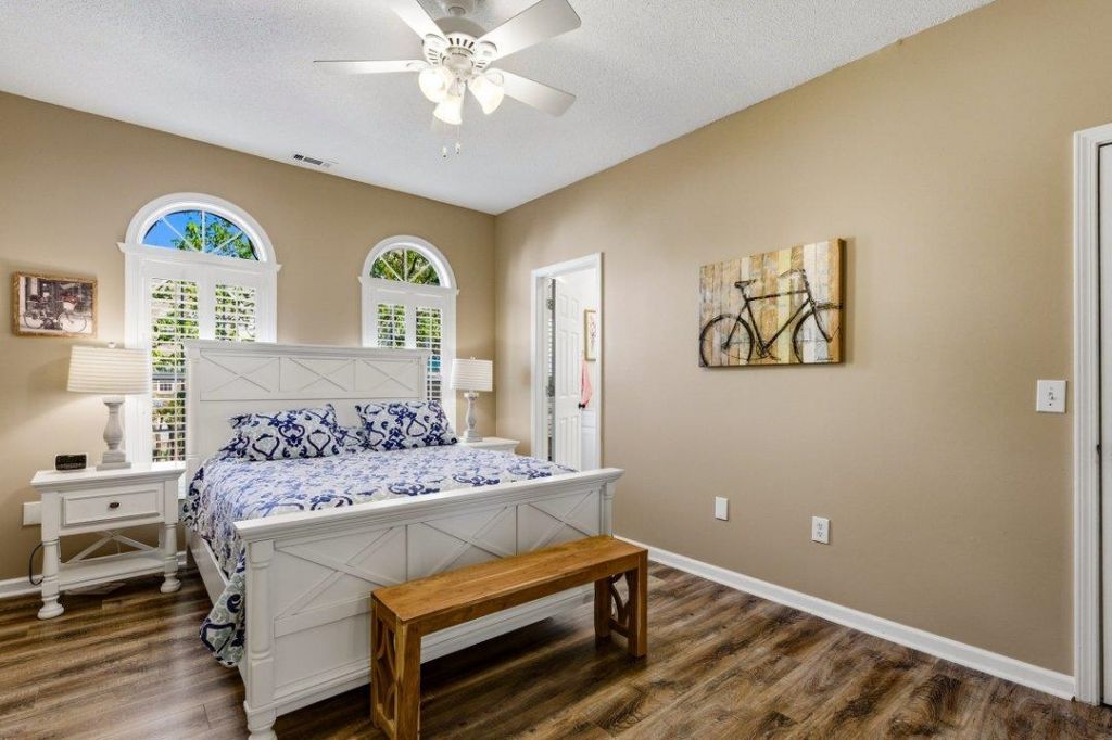 9749 Leyland Dr.  Photo 12