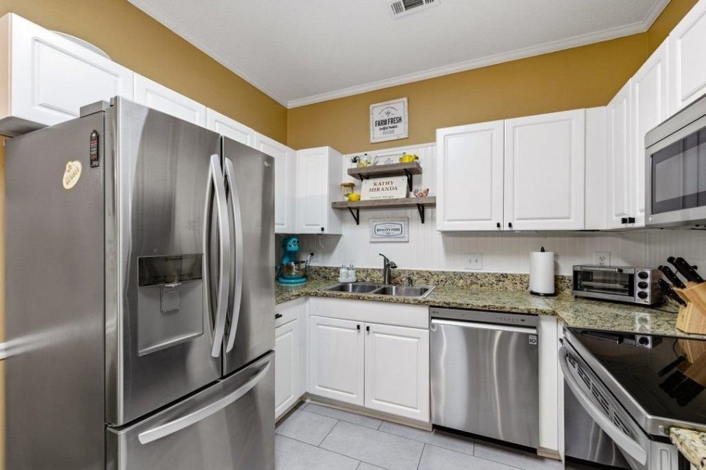 9749 Leyland Dr.  Photo 4
